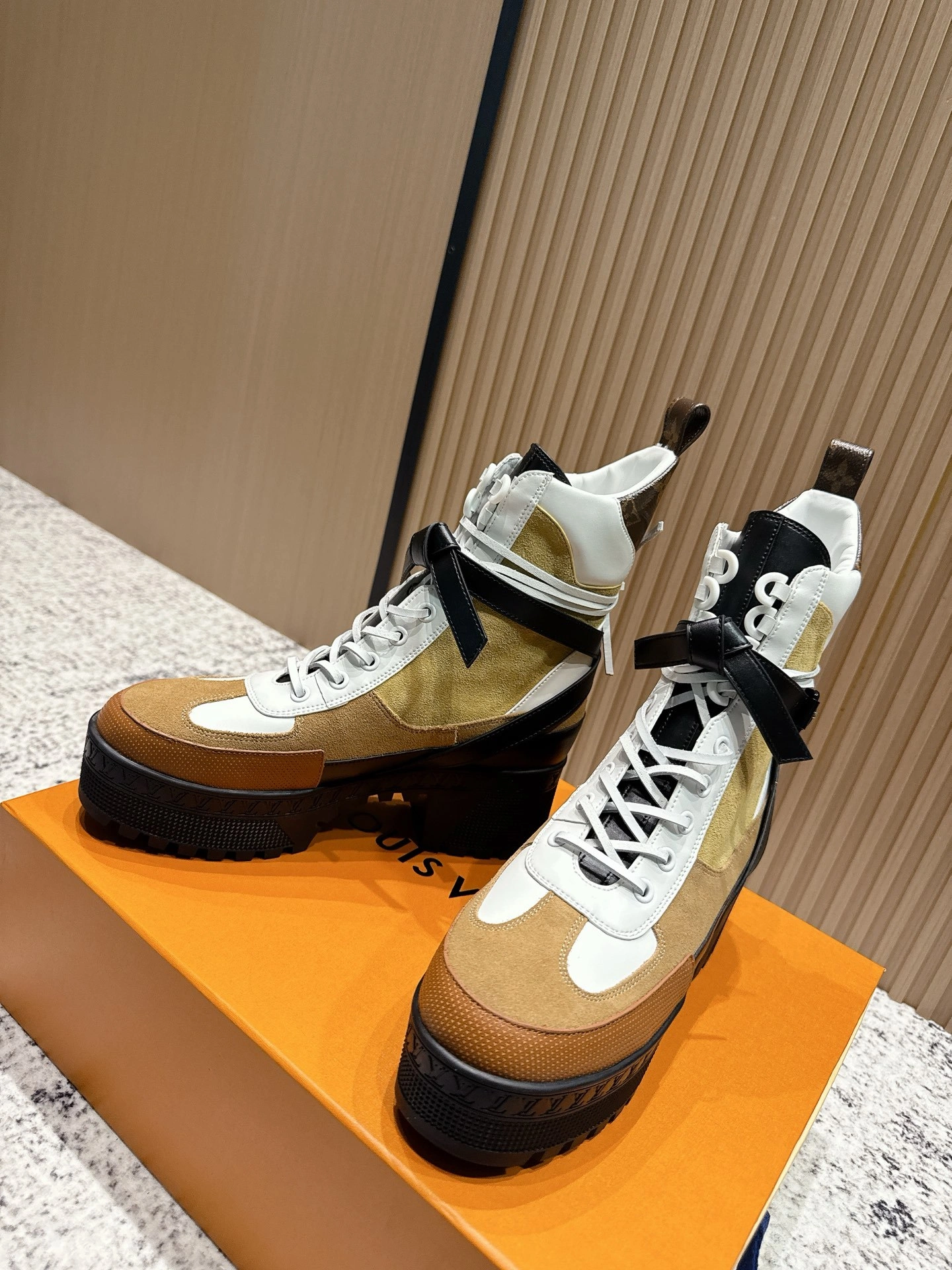 COCO-- 8V 1AD24G cowhide Heel height ：7cm Waterproof：3.5cm item:E-X362J2915